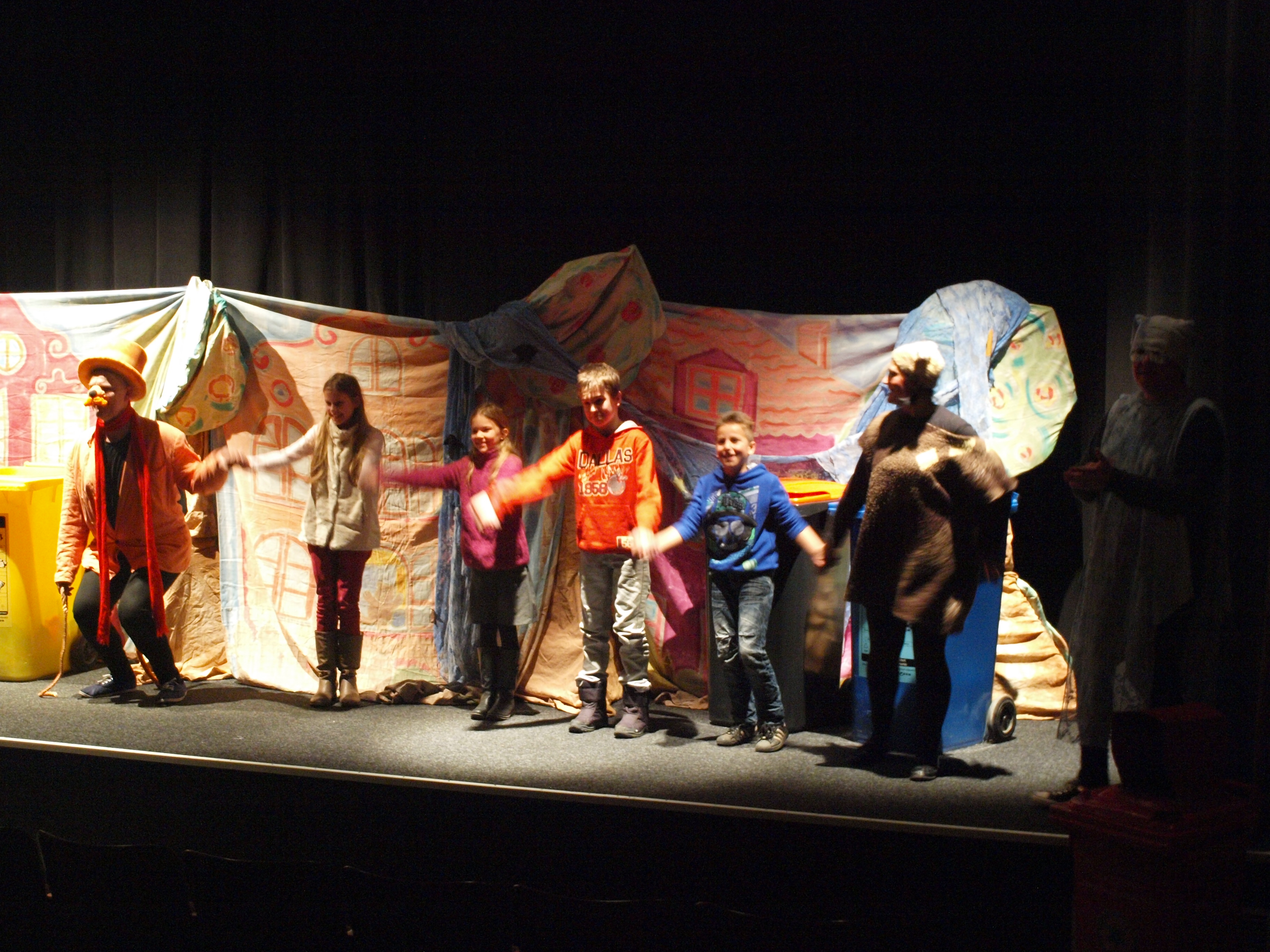 OLYMPUS DIGITAL CAMERA