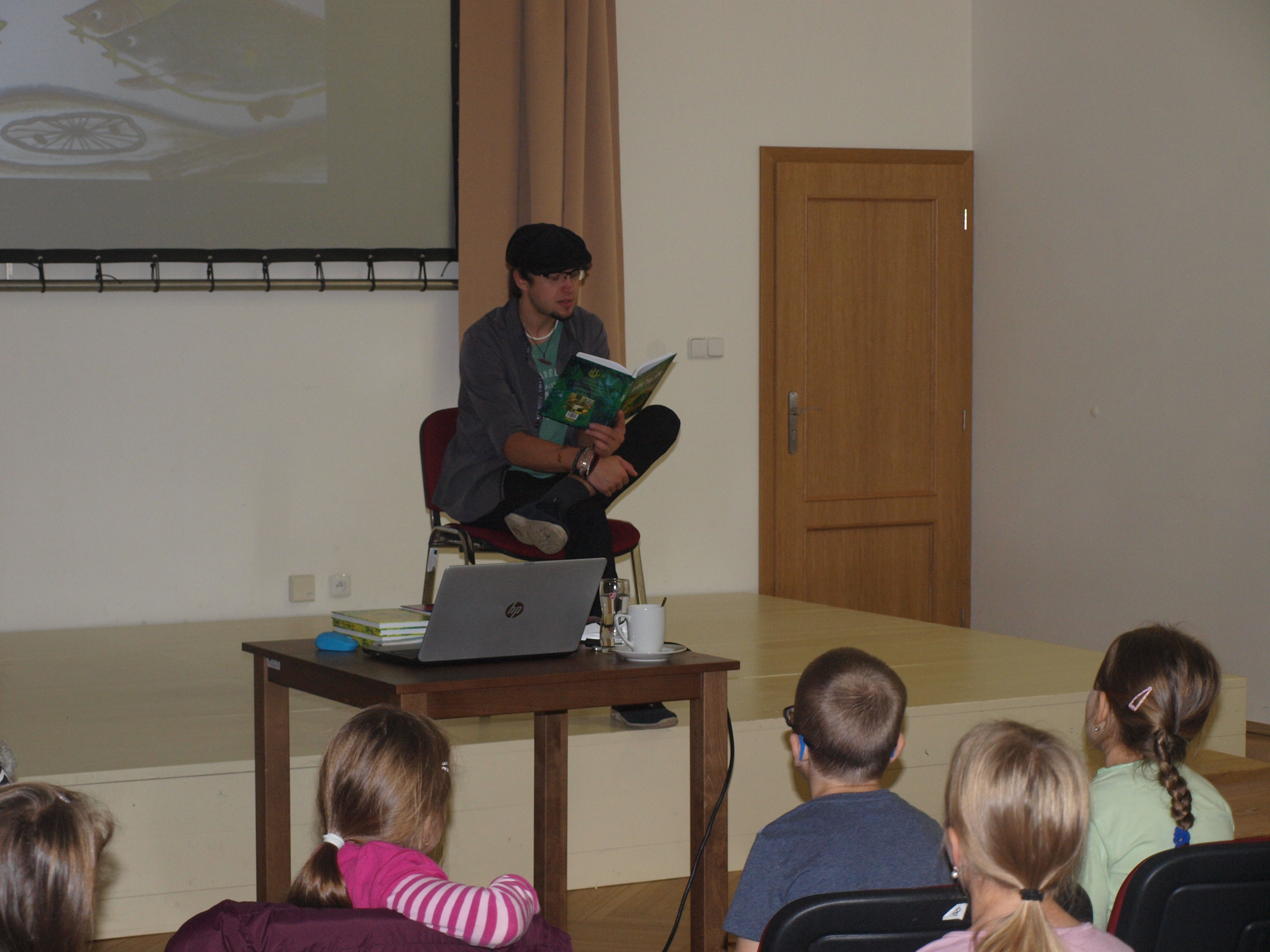 OLYMPUS DIGITAL CAMERA