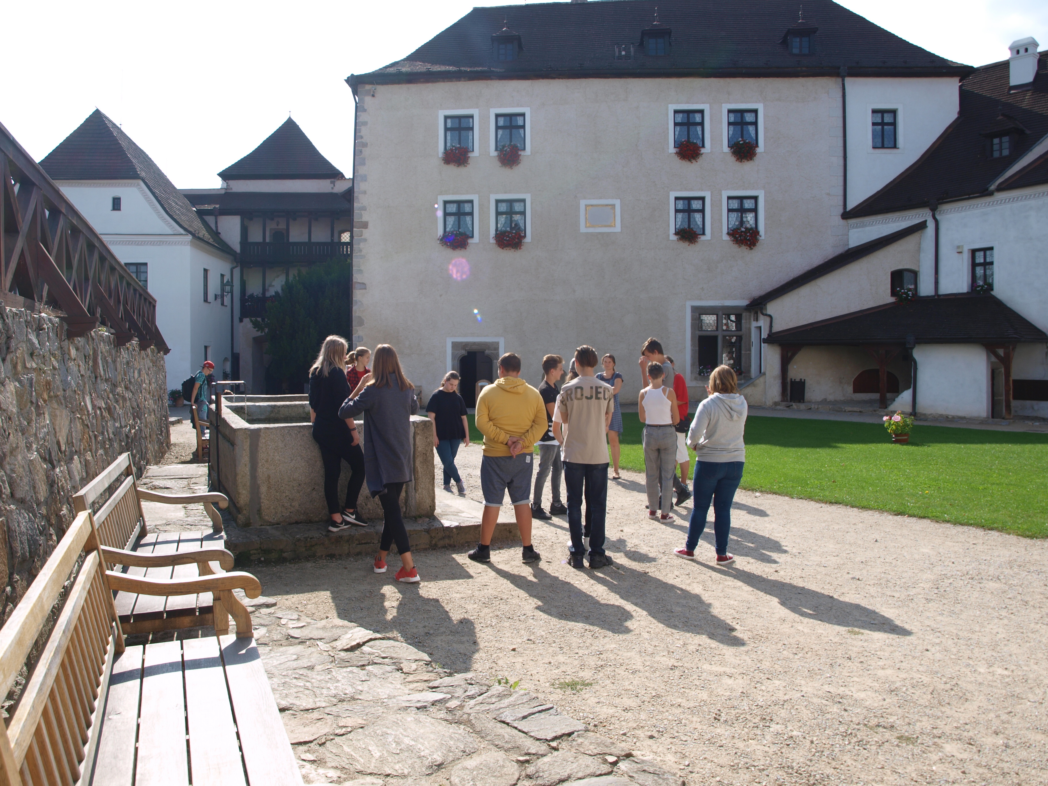 OLYMPUS DIGITAL CAMERA