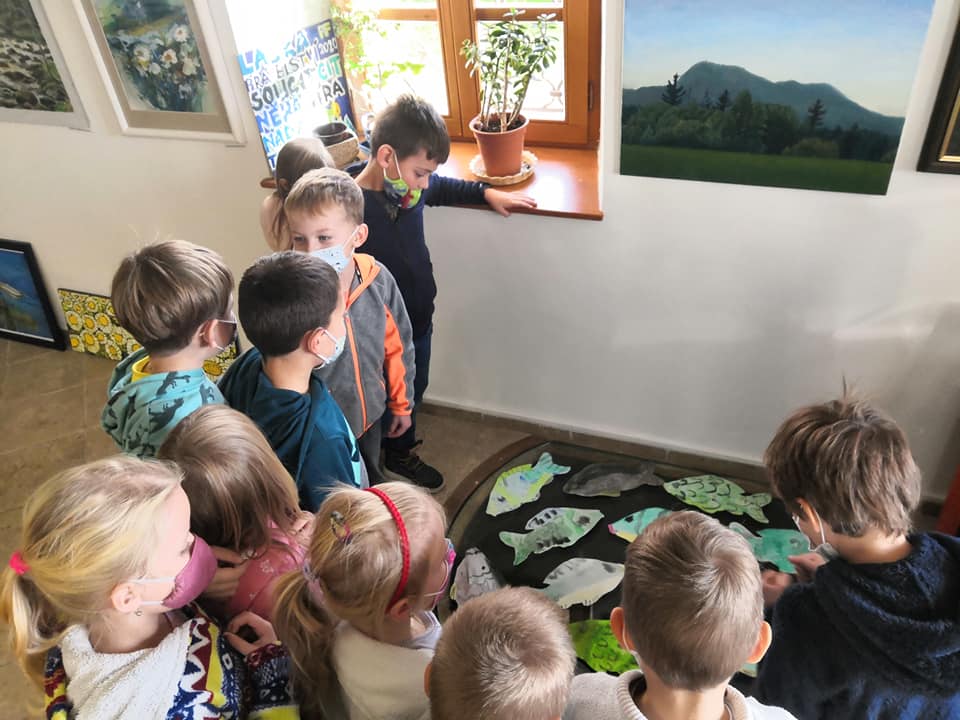 Koželužna_výstava_Rybáři,_rybáři,_pusťte_vodu._(3)