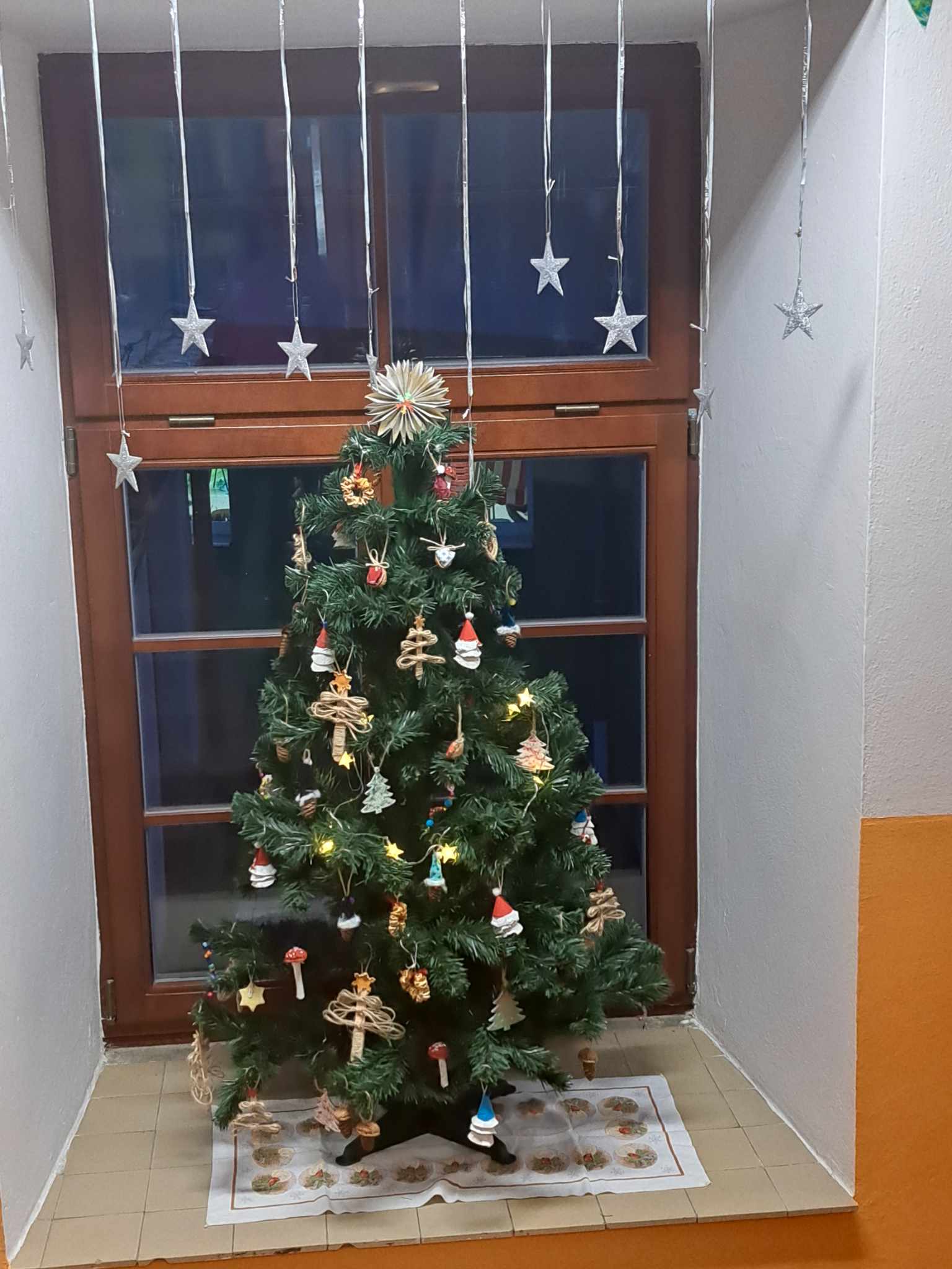 zdobení_stromečků_(3)