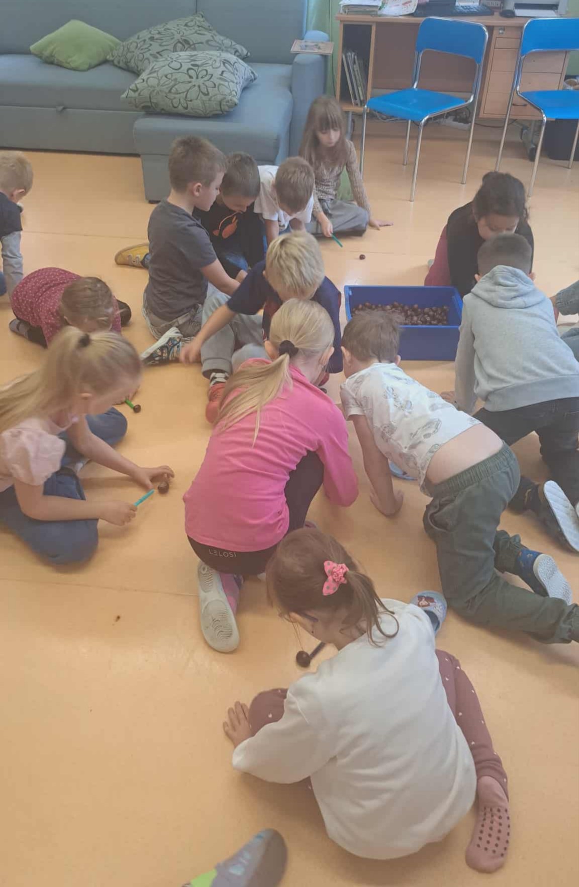 Podzimní_hrátky_ve_třídě_(4)