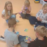 Podzimní_hrátky_ve_třídě_(6)